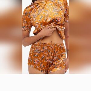 Savage X Fenty Pajama Set - Orange Floral Psychadelic Velvet